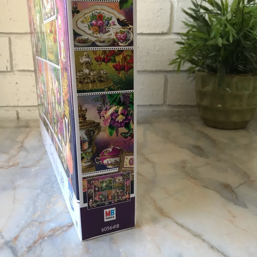 Finchley Paper Arts 2000-Piece Puzzle Pink and Aqua China Teapots Stamps